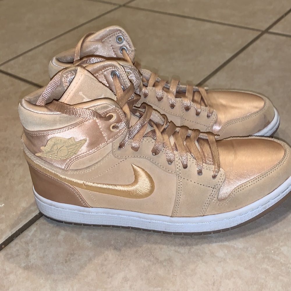 Retro Air Jordan’s 1 Ice Peach